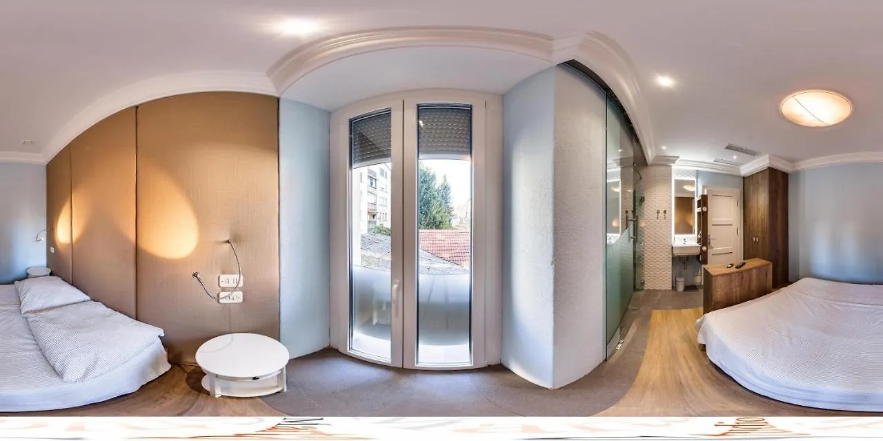 Guest house Marta Studios & Rooms Ljubljana