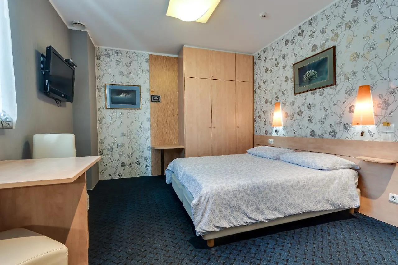 Marta Studios & Rooms Ljubljana 3*,